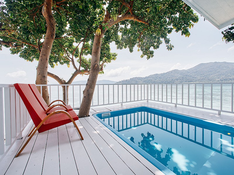 Oceanfront Pool Villa