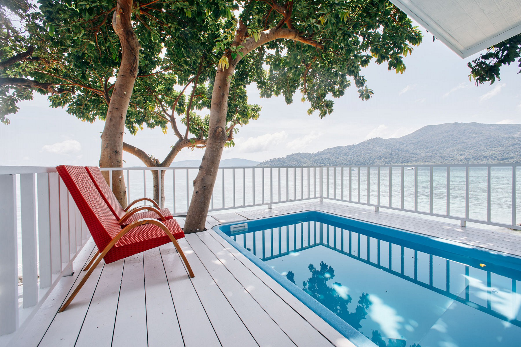 Oceanfront Pool Villa