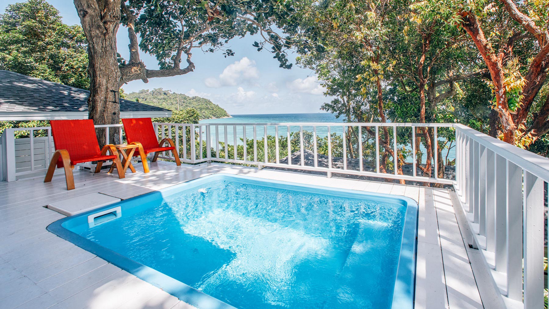 Deluxe Family Ocean Pool Villa